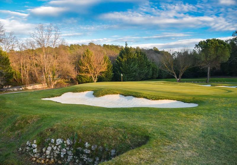 golf-country-club-cannes-mougins golf-country-club-cannes-mougins