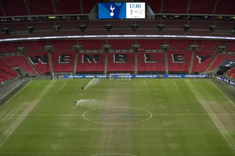 Tottenham-Ligue-des-Champion-Wembley-pelouse