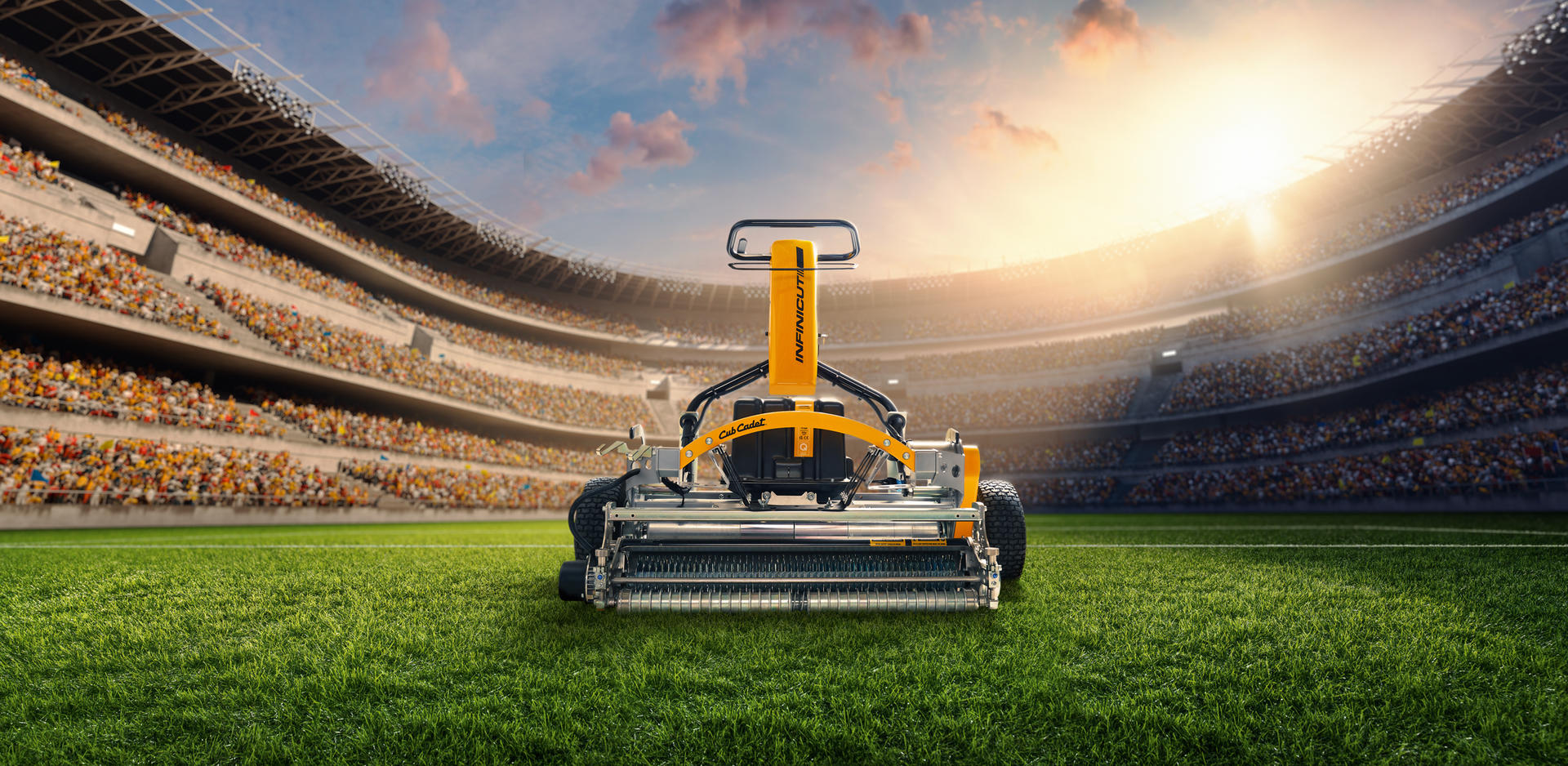 Cub Cadet INFINICUT.jpg Cub Cadet INFINICUT.jpg