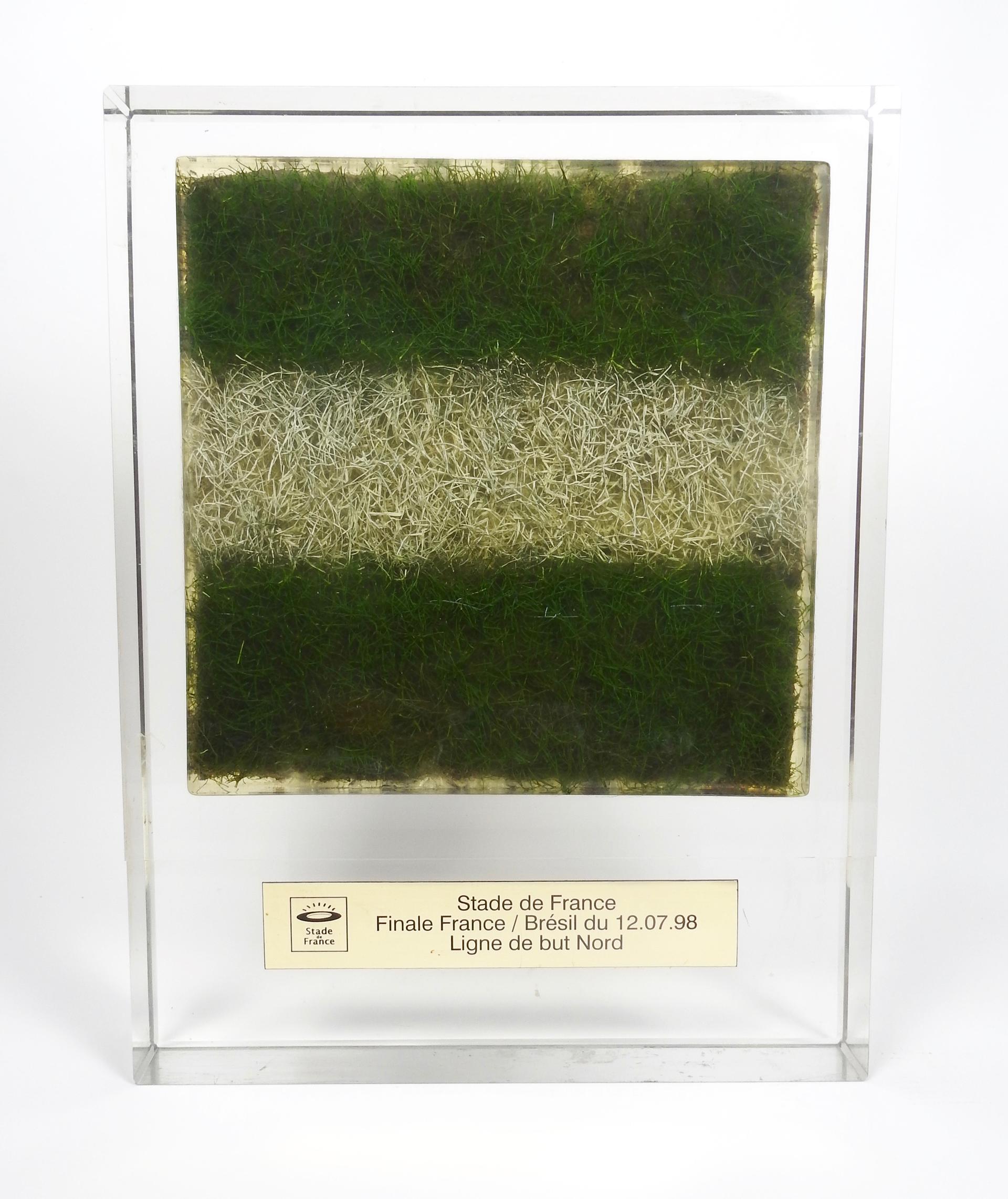 gazon-pelouse-stade-de-france-coupe-du-monde-1998-football