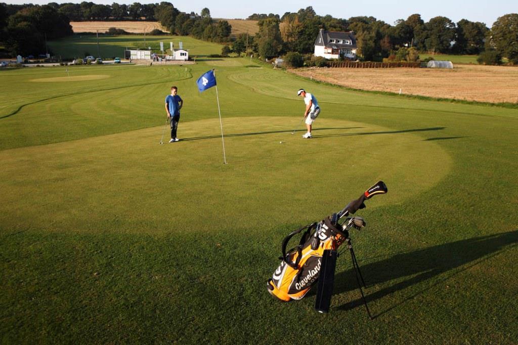 golf-carhaix.jpg golf-carhaix.jpg