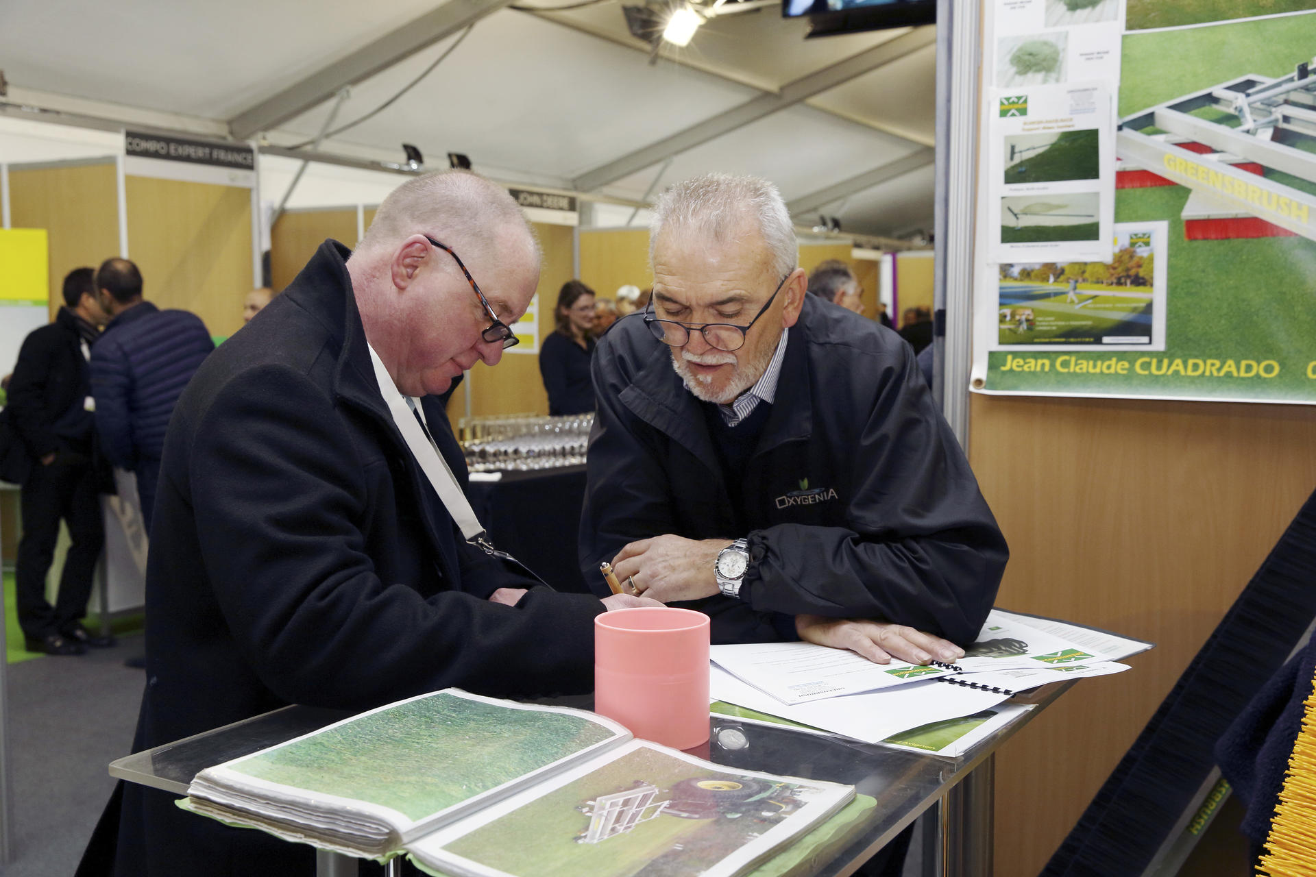 jean-cuadrado-greenbrush