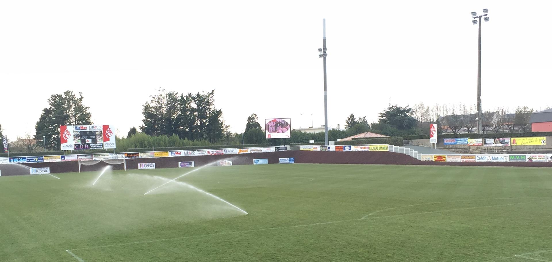 consommation-eau-terrain-football