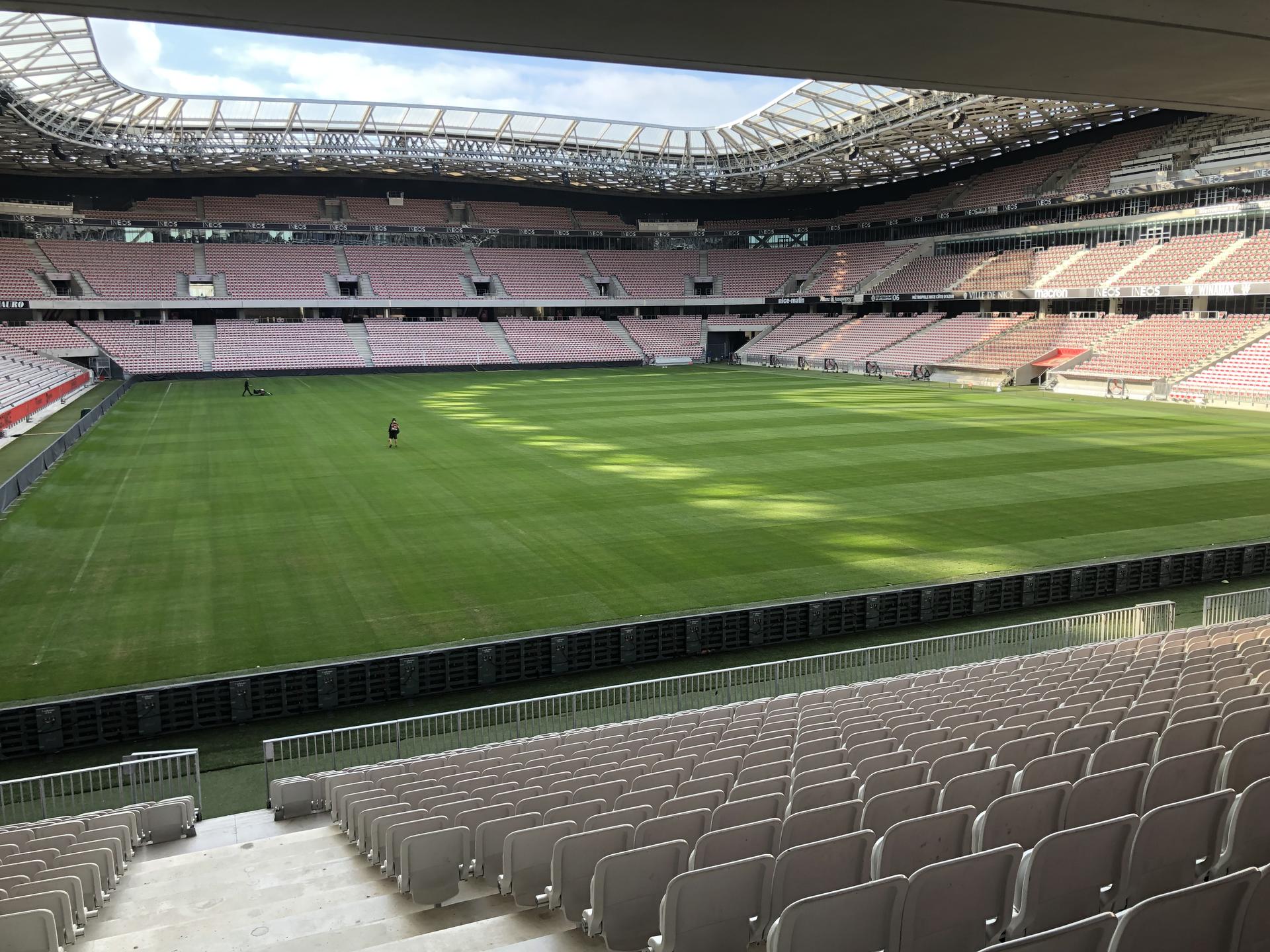 ogc-nice-pelouse-allianz-riviera ogc-nice-pelouse-allianz-riviera