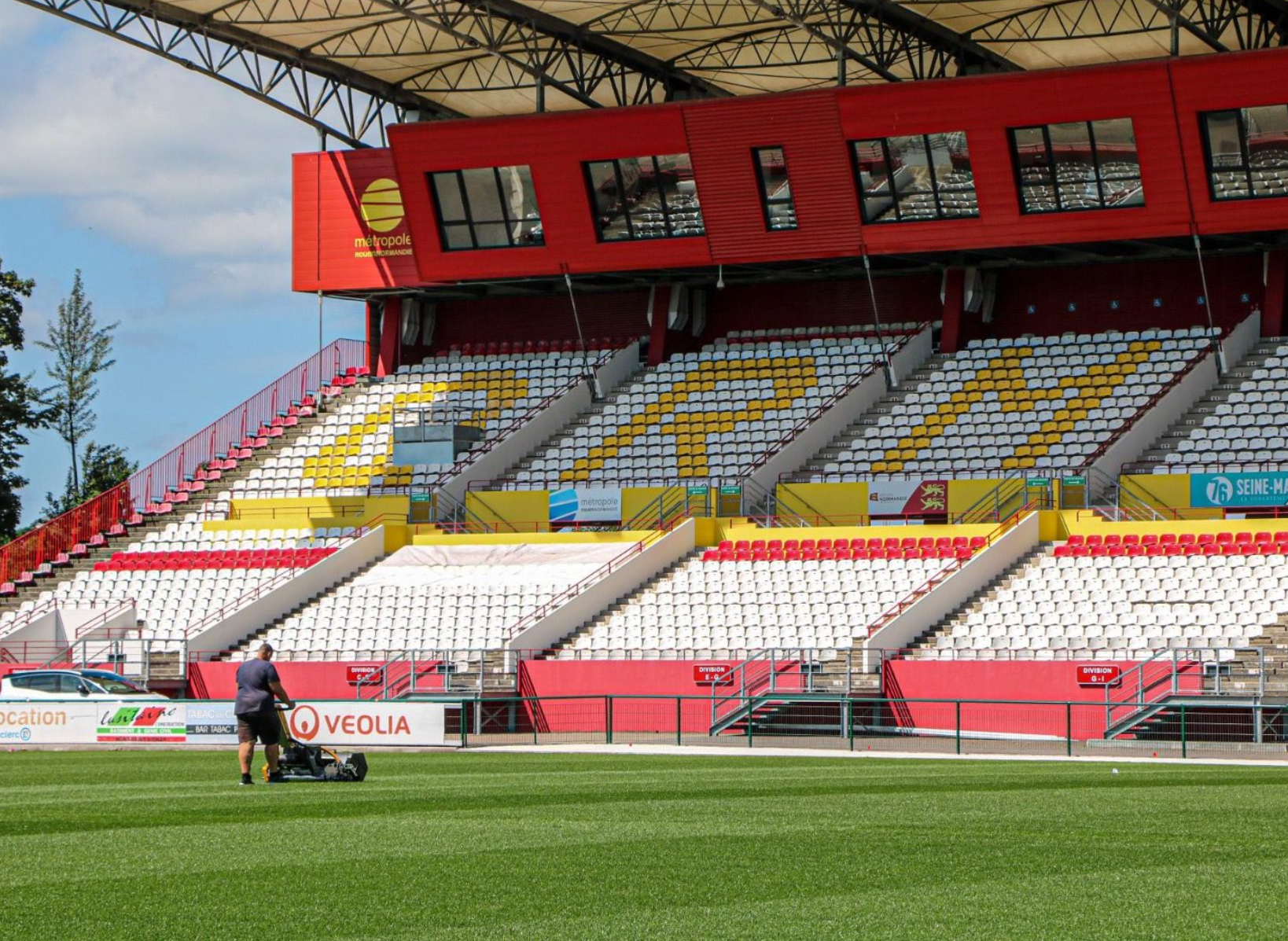 inauguration-nouvelle-pelouse-hybride-grassmax-stade-diochon-rouen inauguration-nouvelle-pelouse-hybride-grassmax-stade-diochon-rouen