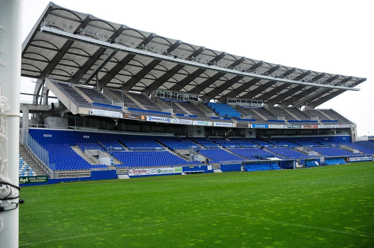 stade-armand-cesari-renovation-pelouse