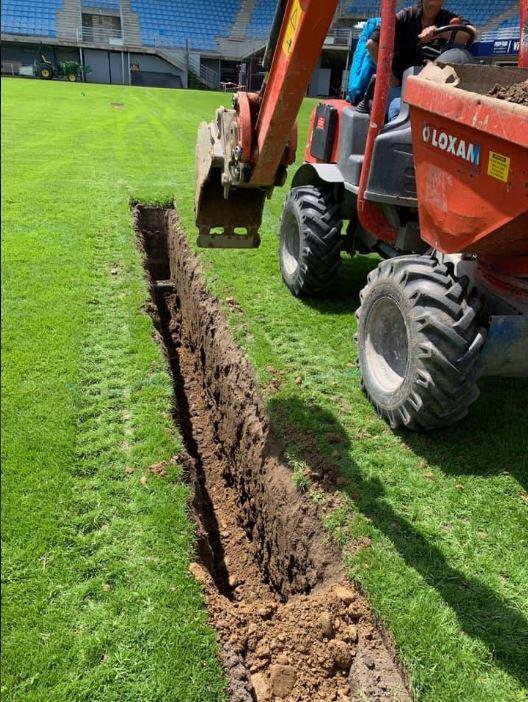usap-travaux-pelouse-stade-aime-giral usap-travaux-pelouse-stade-aime-giral