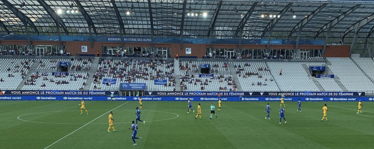 gf-38-premier-match-nouvelle-pelouse-hybride-stade-des-alpes-regulation-thermique