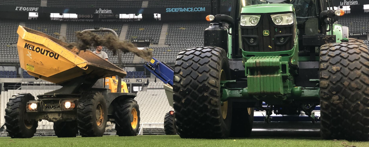 nouvelle-pelouse-stade-de-france-pour-la-finale-de-la-ligue-des-champions