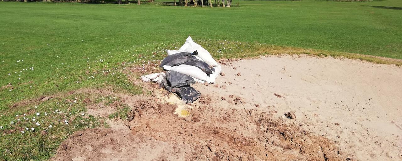 explosion-bombe-seconde-guerre-mondiale-parcours-de-golf-anglais