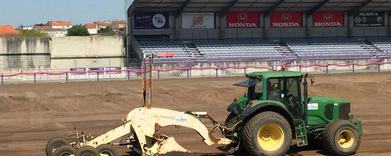 gazon-stade_chanzy_sonia_coirier