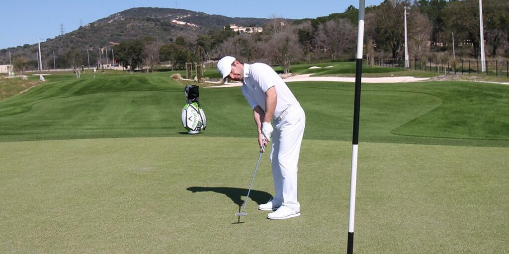 Golf-Up-synthétique-innovation-performance-9-trous-phytosanitaire-engrais Golf-Up-synthétique-innovation-performance-9-trous-phytosanitaire-engrais