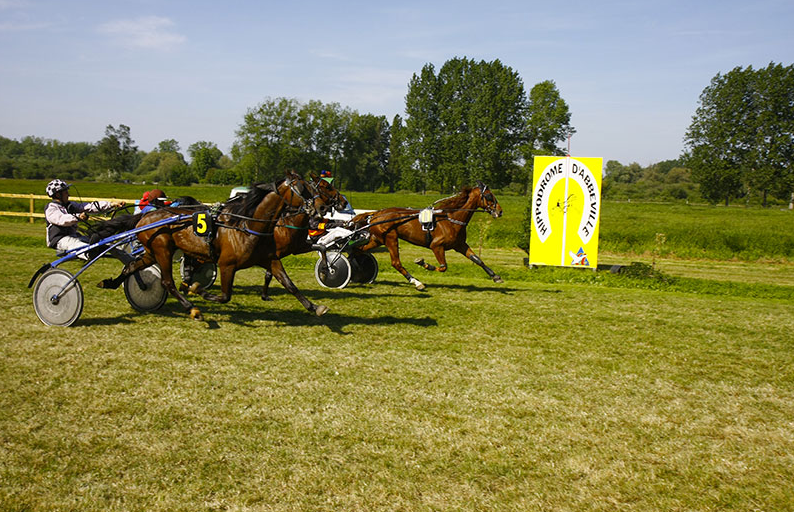 hippodrome-abbeville-travaux-piste-nouvelle-saison-2022
