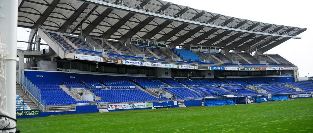 stade-armand-cesari-renovation-pelouse