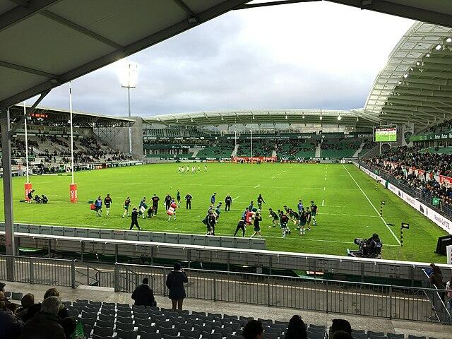 Stade_du_Hameau_Pau.jpg